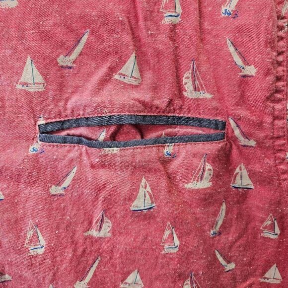 Cactus Man Slim Fit Shirt Mens Size XL Red Sailboat Print Short Sleeve Button Up - Picture 2 of 10